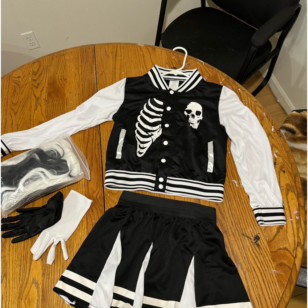 teen girl skeleton cheerleader